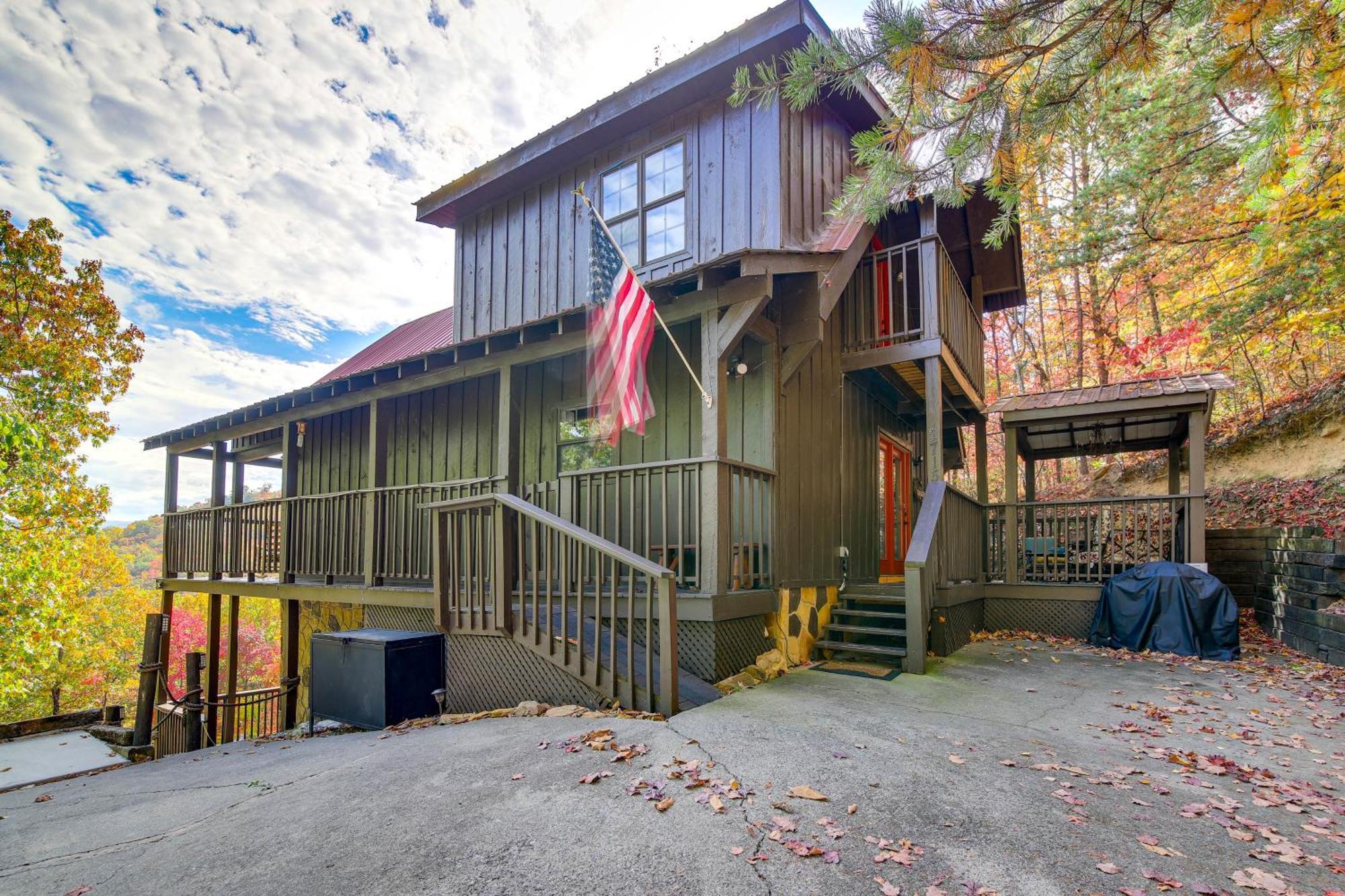 Above And Beyond Pigeon Forge Cabin With Prime Views! Экстерьер фото