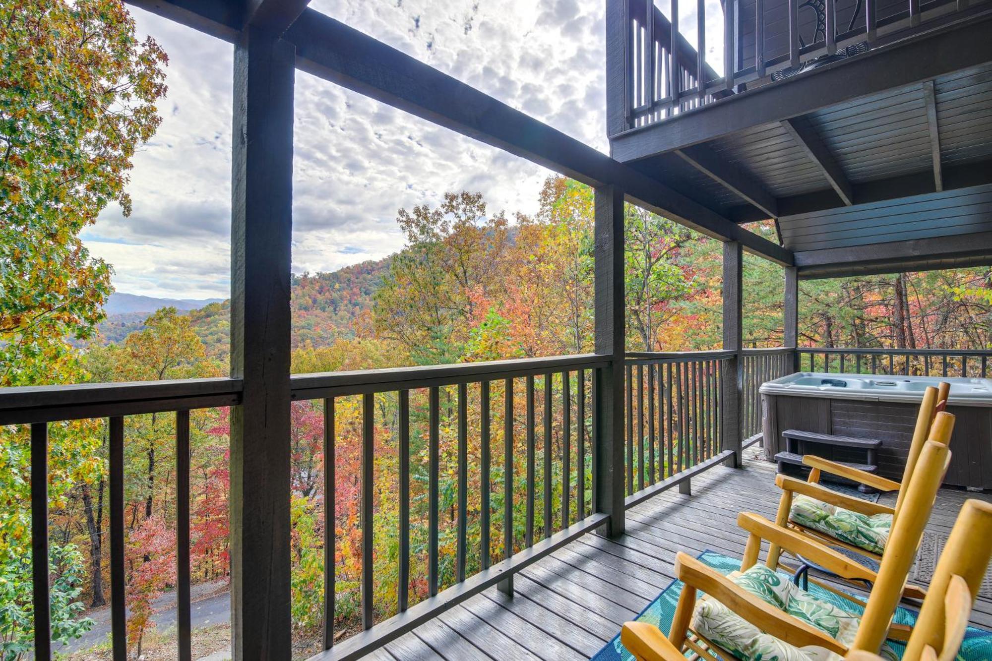 Above And Beyond Pigeon Forge Cabin With Prime Views! Экстерьер фото
